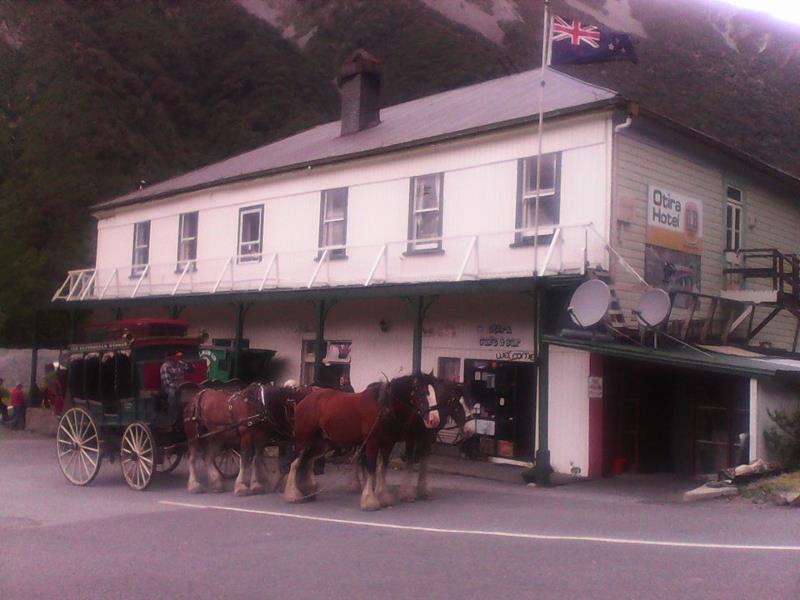 Otira Stagecoach Hotel Экстерьер фото