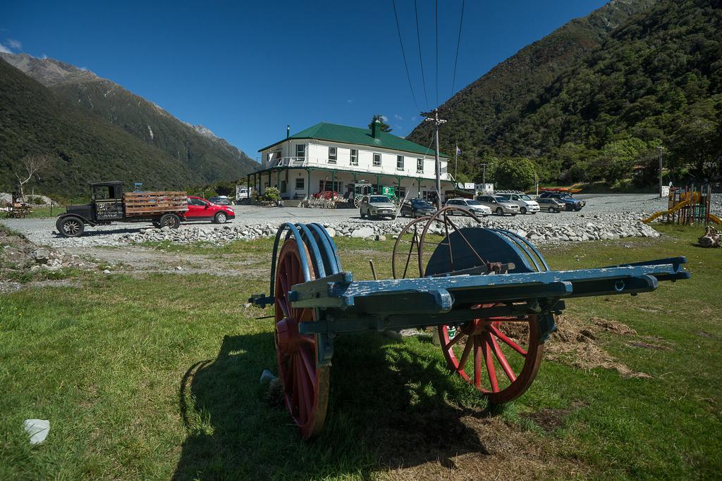 Otira Stagecoach Hotel Экстерьер фото