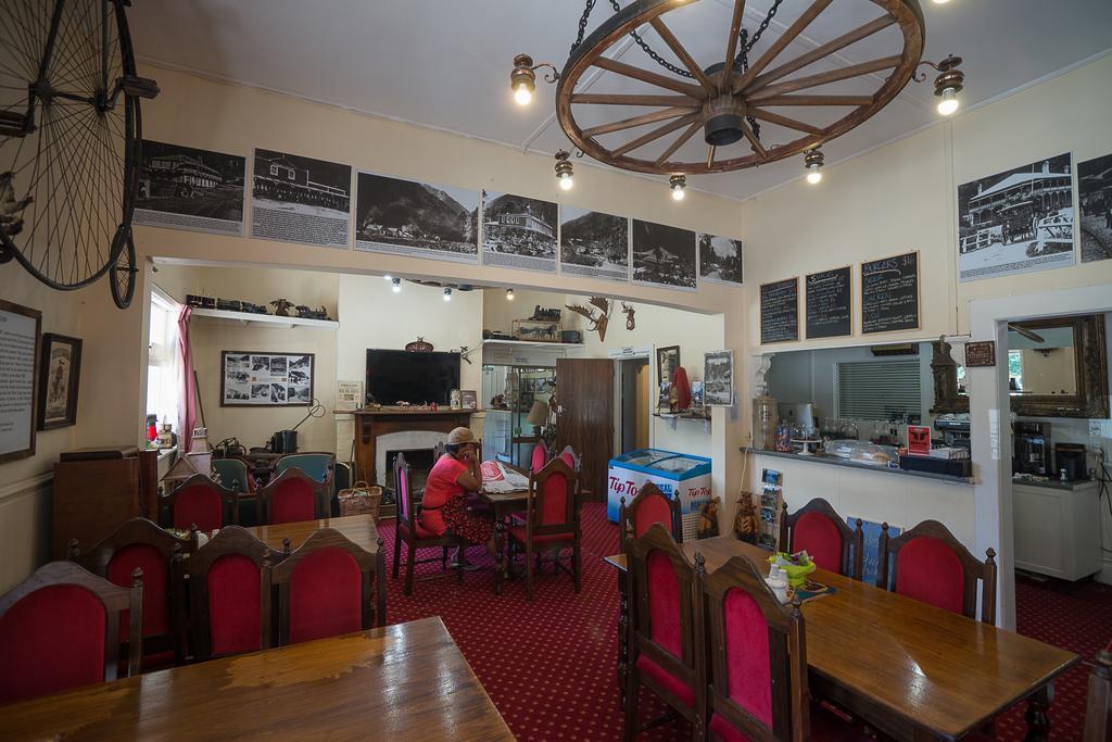 Otira Stagecoach Hotel Экстерьер фото